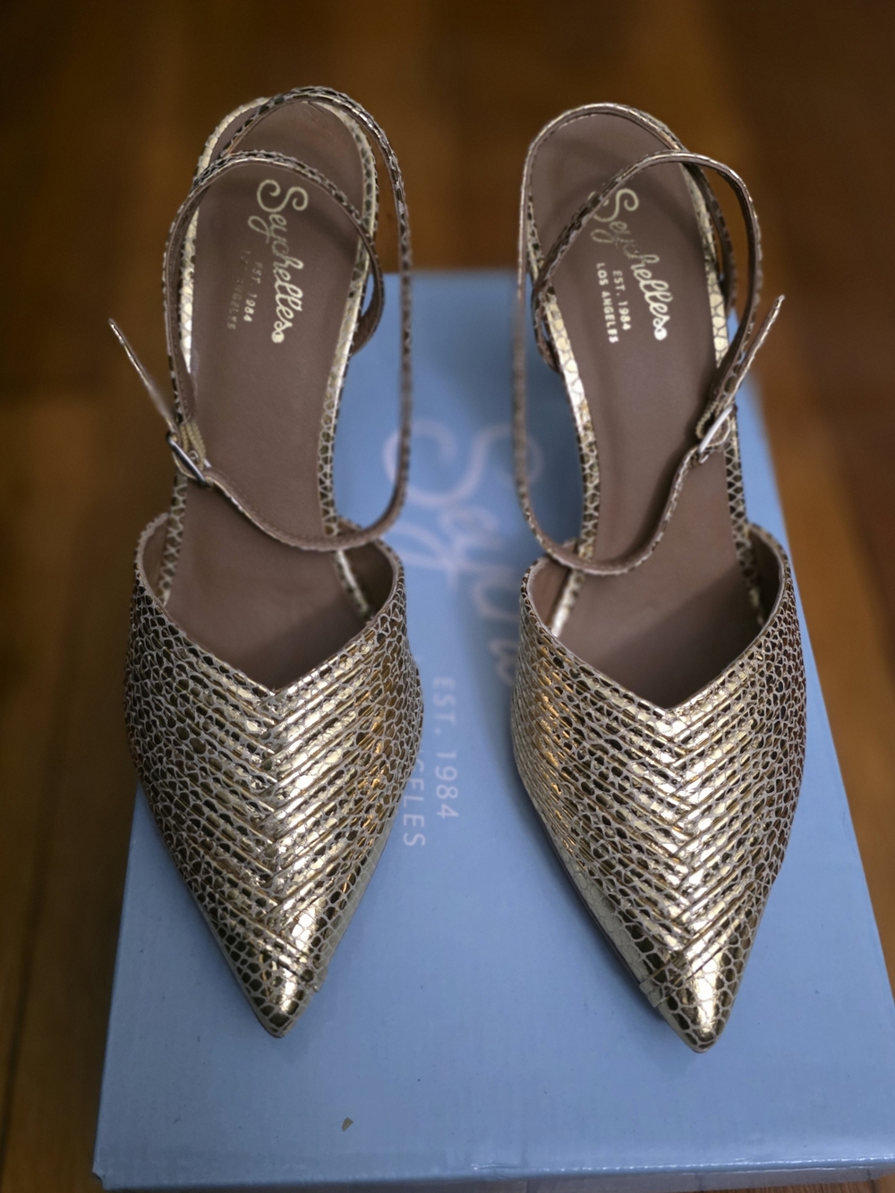 Seychelles Leather Metallic Gold Textured Slingback Heels - Picture 2 of 5